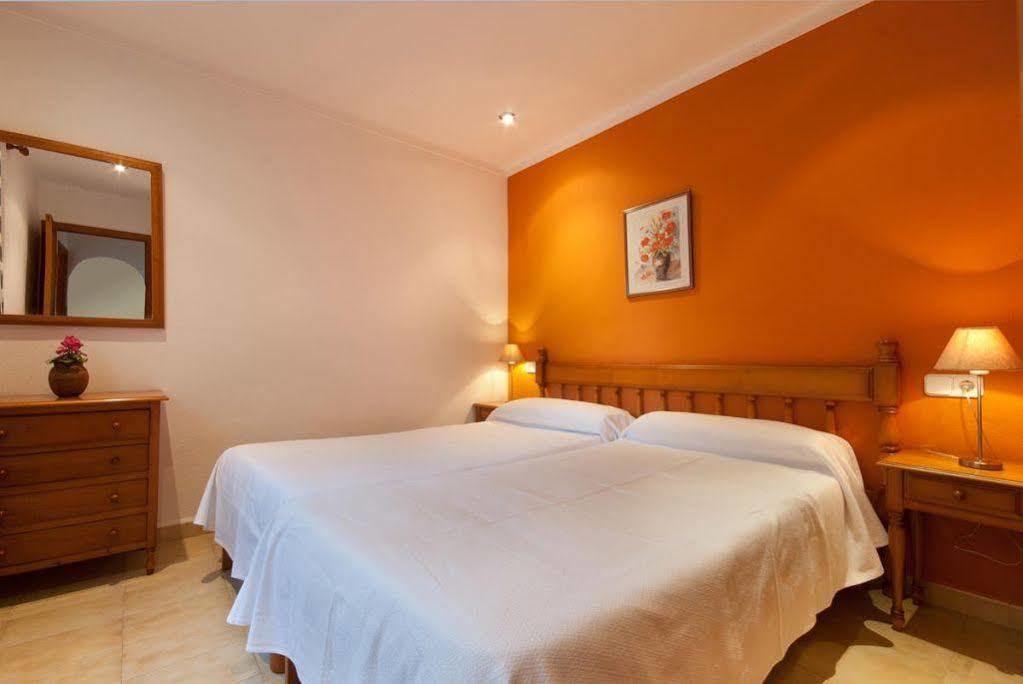 Pinos Altos Apartments Cala de Sant Vicenc 外观 照片